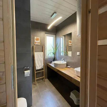 Kwiatowa Laka Holiday home Sliwin